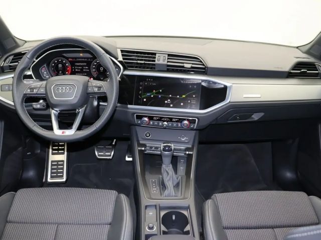 Audi Q3 35 TFSI S-Line