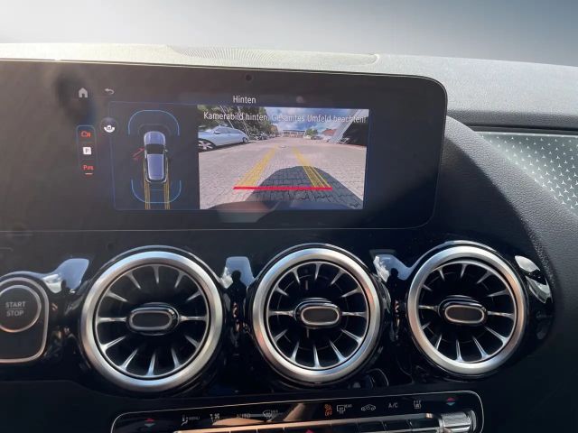 Mercedes-Benz EQA 300 4MATIC