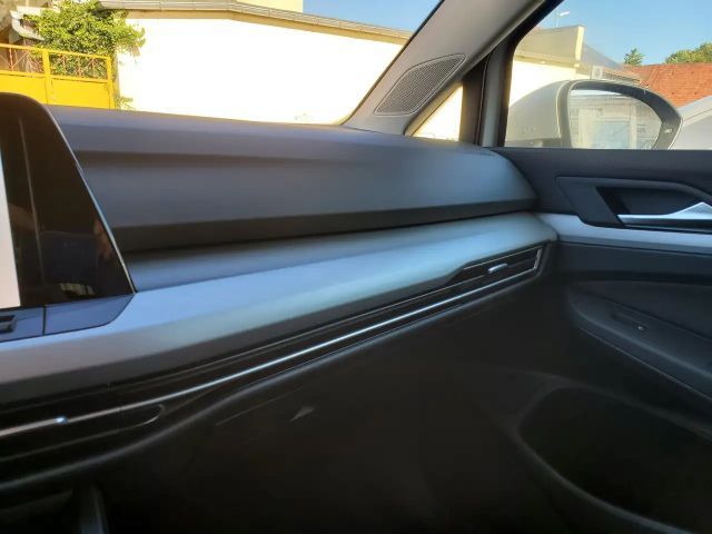 Volkswagen Golf DSG Life Variant