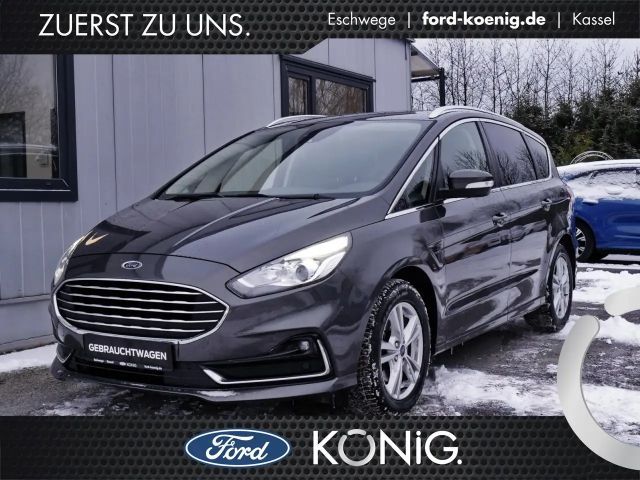 Ford S-Max Titanium