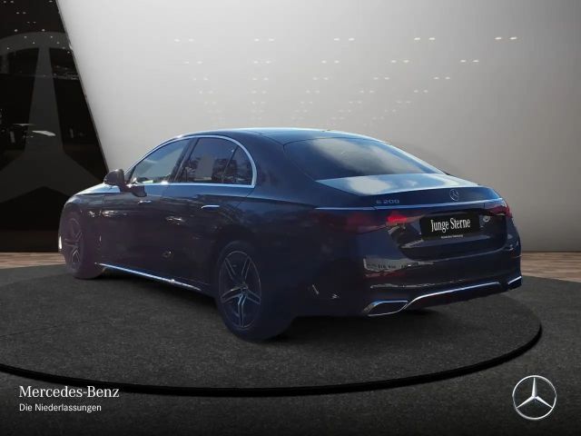 Mercedes-Benz E 200 AMG Line Sedan