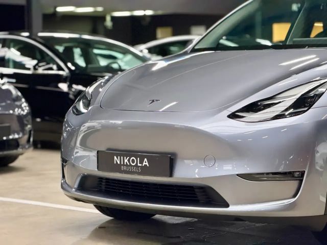 Tesla Model Y AWD Long Range