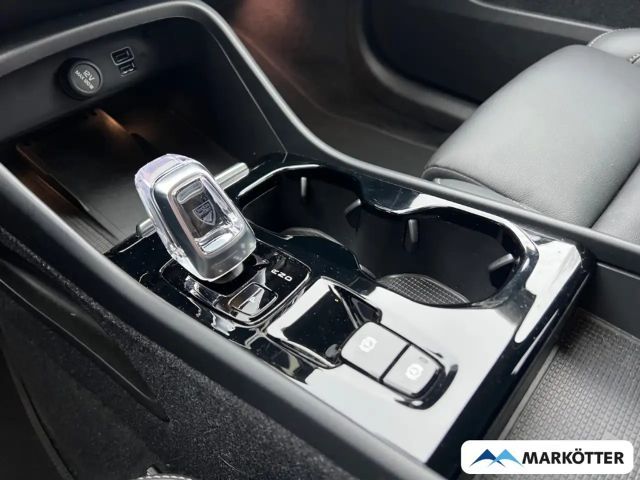 Volvo XC40 Dark Plus Recharge T5