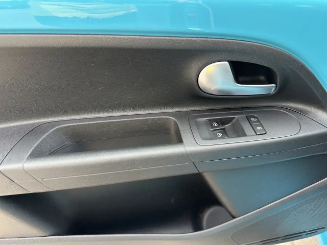 Volkswagen e-up! Move Move up!