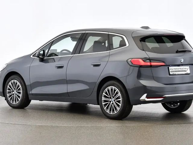 BMW 218 218d Active Tourer Luxury Line Sedan