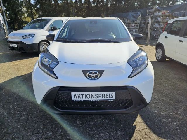 Toyota Aygo X Hatchback Play X-play