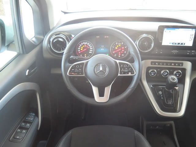 Mercedes-Benz T 180 T 180 d Edition AHK LED NAVI Ambienteb. Totwinkel