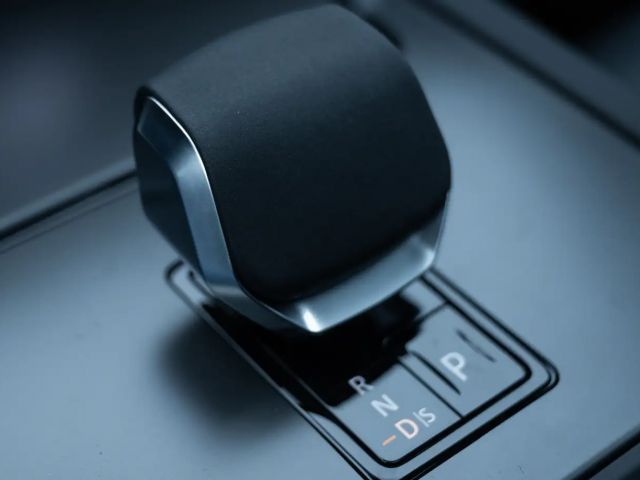 Land Rover Discovery Sport AWD D200 Dynamic SE