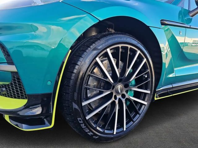 Aston Martin DBX 707