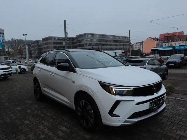 Opel Grandland X 1.2 Turbo Elegance business+