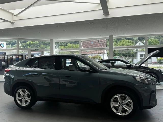 BMW X2 s20i HUD SurView AktivSitze KomfZ.Ha/Ka.DAB LED