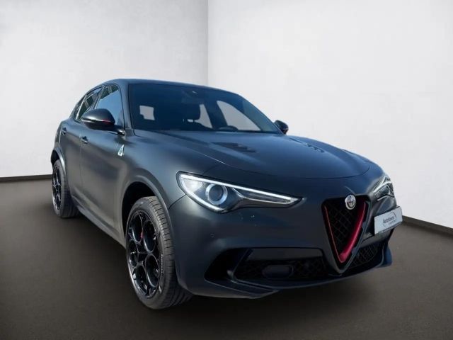 Alfa Romeo Stelvio Q4 Quadrifoglio Turbo