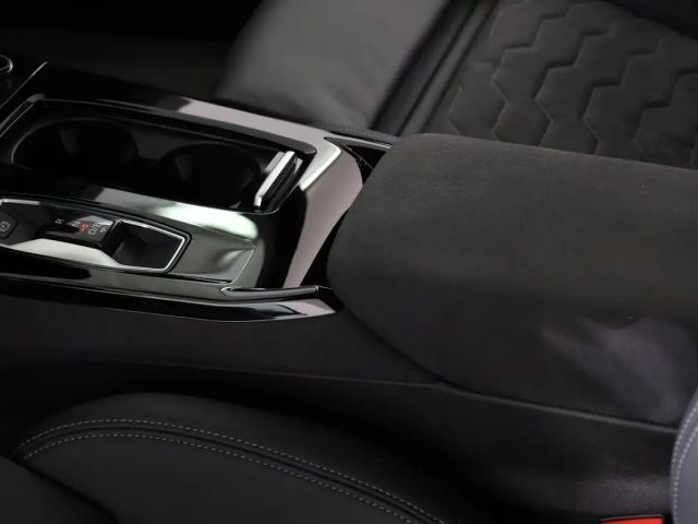 Audi A6 e-tron Quattro