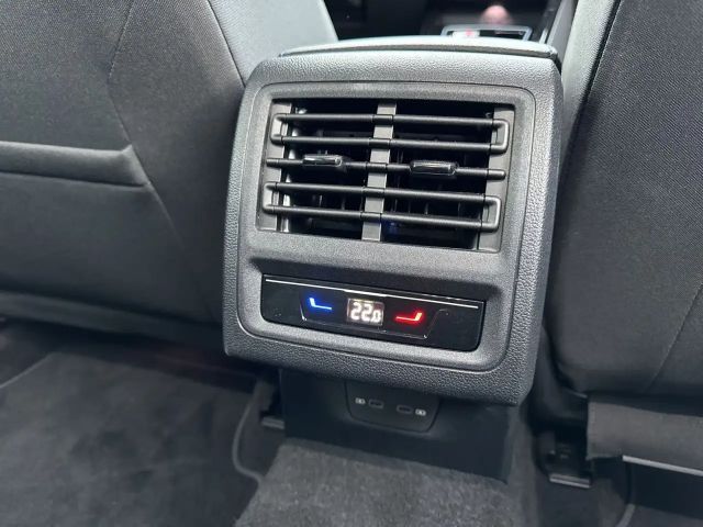 Volkswagen Golf Business GTE