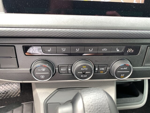 Volkswagen Caravelle 2.0 TDI DSG Lang T6