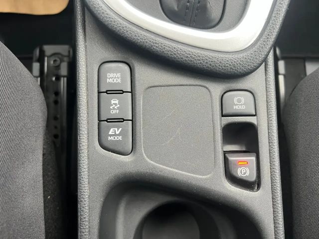 Toyota Yaris Hatchback Hybride Team D