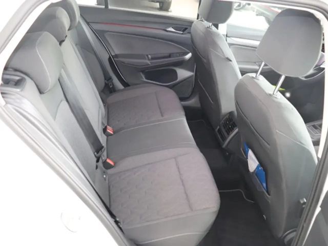 Volkswagen Golf 1.5 TSI Golf VIII