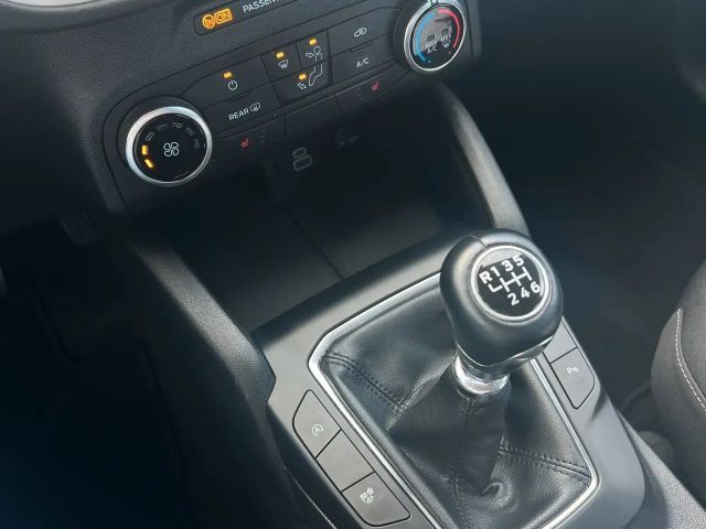 Ford Kuga Cool & Connect Hybrid