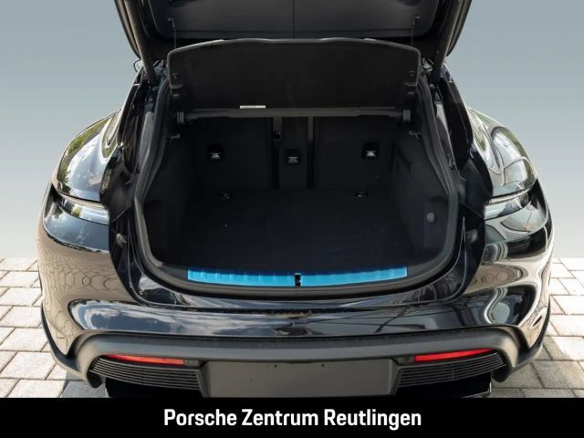 Porsche Taycan 4S Cross Turismo