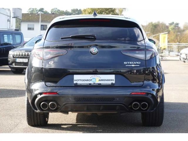 Alfa Romeo Stelvio Q4 Quadrifoglio Turbo