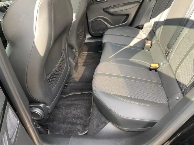 Peugeot 2008 EAT8 GT-Line PureTech