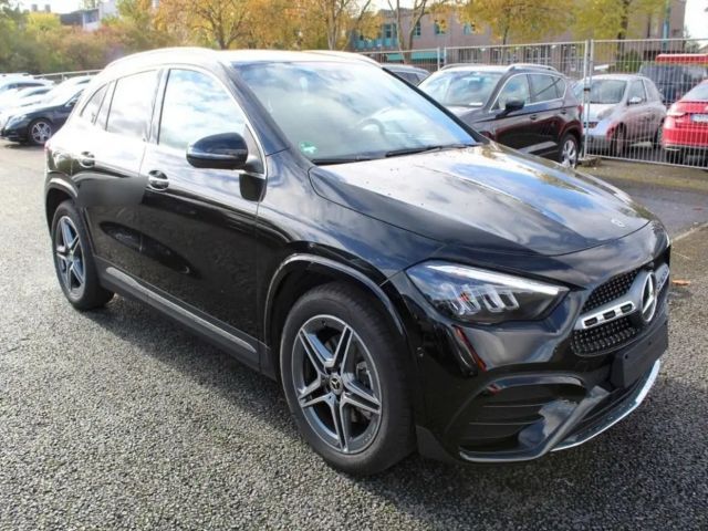 Mercedes-Benz GLA 200 AMG Line