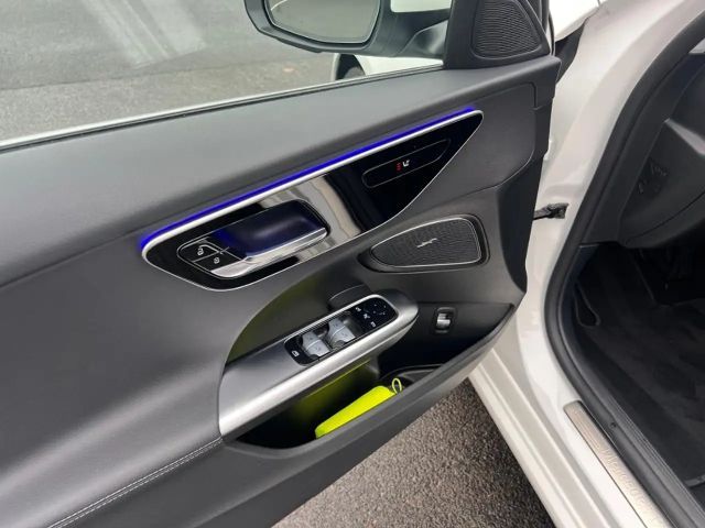 Mercedes-Benz C 200 AVANTGARDE C 200 d Estate