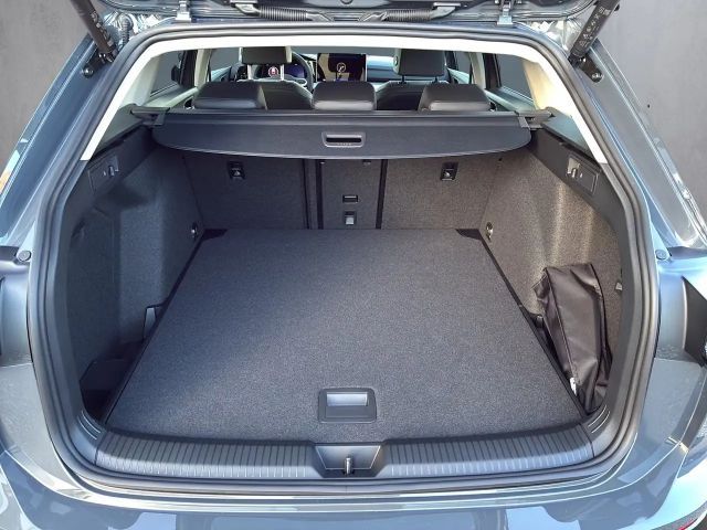 Volkswagen Golf Business DSG Variant