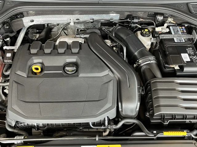 Volkswagen Golf DSG Life Variant