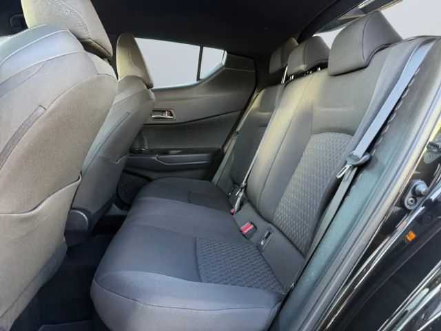 Toyota C-HR Hybride Team D