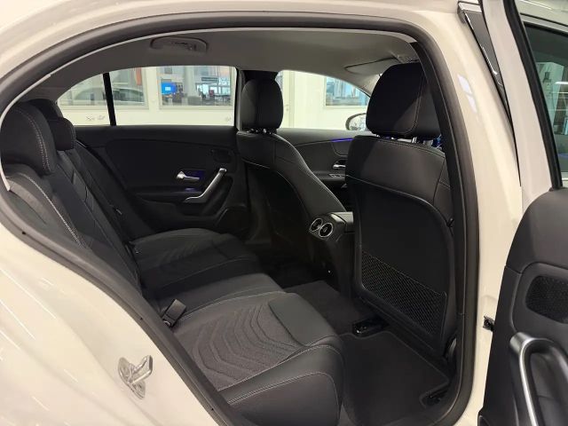 Mercedes-Benz A 180 Hatchback