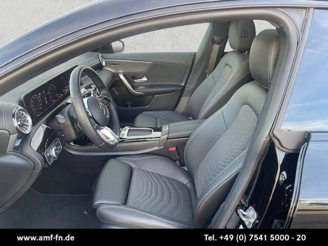 Mercedes-Benz CLA 180 Shooting Brake