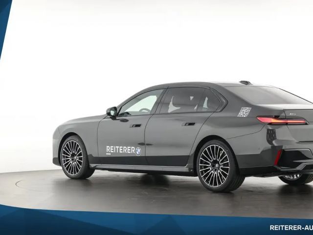 BMW 740 740d M-Sport Sedan xDrive