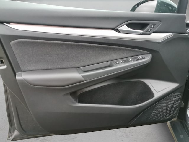 Volkswagen Golf 1.0 TSI Golf VIII Life Variant