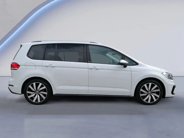 Volkswagen Touran 1.5 TSI DSG R-Line