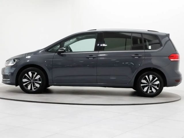 Volkswagen Touran 1.5 TSI DSG