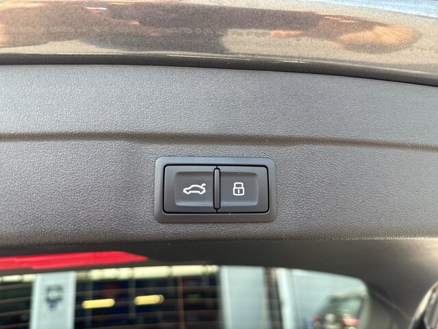 Audi A6 Avant Quattro S-Tronic