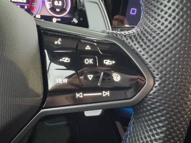 Volkswagen Golf 2.0 TSI DSG Golf VIII