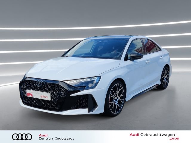 Audi RS3 Quattro S-Tronic Sedan