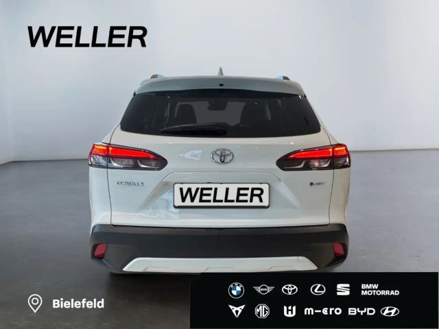 Toyota Corolla Cross Hybride Team D