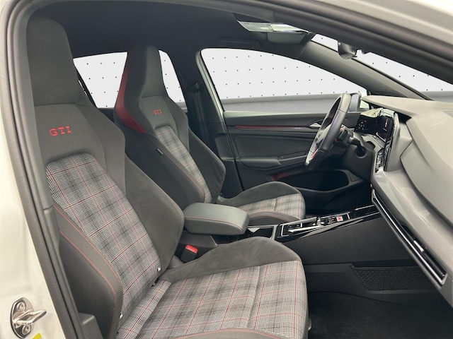 Volkswagen Golf 2.0 TSI DSG GTI