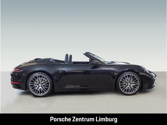 Porsche 992 Cabrio Carrera