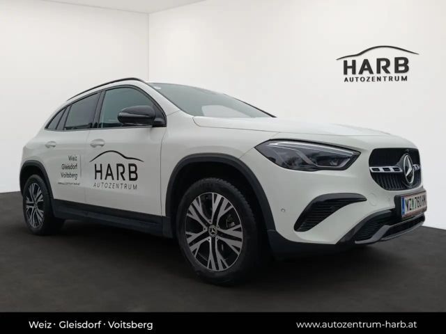 Mercedes-Benz GLA 180 GLA 180