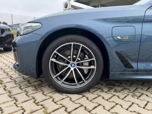 BMW 530 530e M-Sport Touring