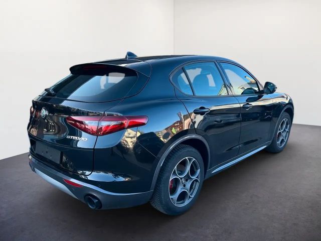 Alfa Romeo Stelvio AT8 Q4 TI