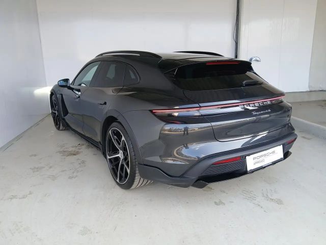 Porsche Taycan 4S Cross Turismo