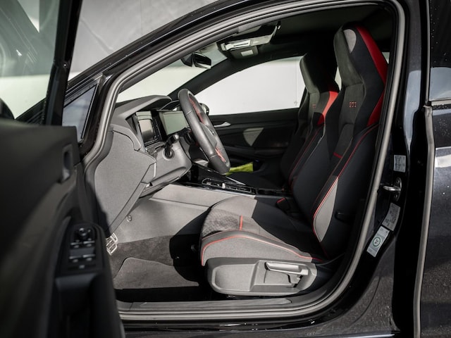 Volkswagen Golf 2.0 TSI Golf VIII