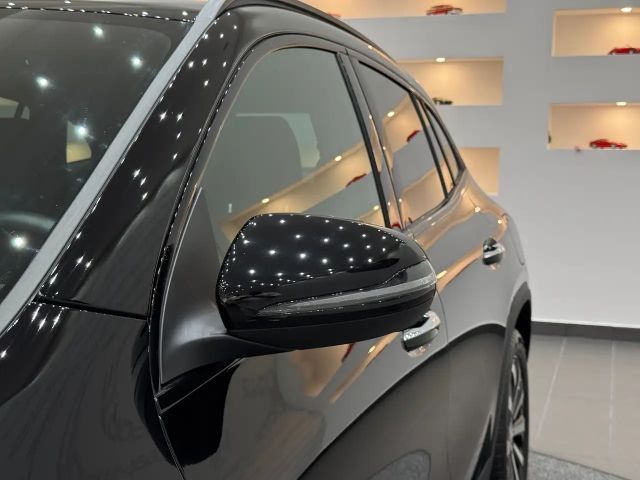 Mercedes-Benz GLA 200 AMG Line