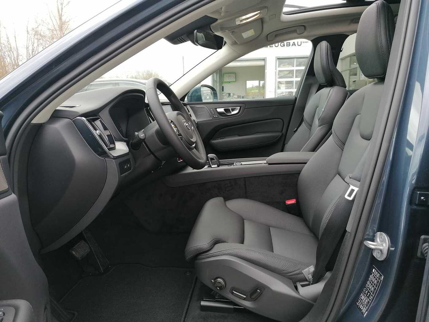 Volvo XC60 AWD Bright Plus Recharge T6