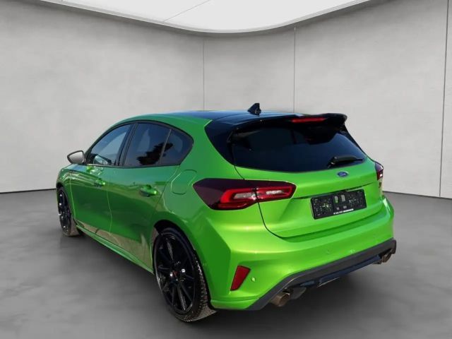 Ford Focus EcoBoost ST Line